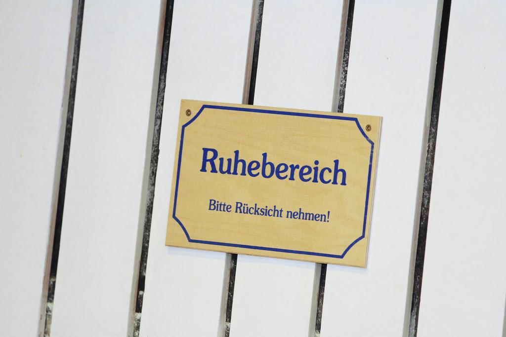 Relexa Hotel Bad Salzdetfurth Buitenkant foto