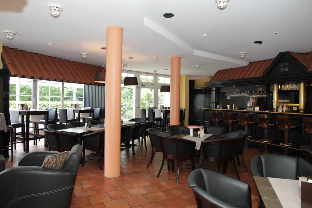 Relexa Hotel Bad Salzdetfurth Buitenkant foto